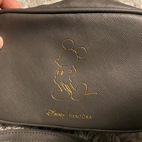 Pandora Disney Purse and Popsocket - Picture 3 of 4